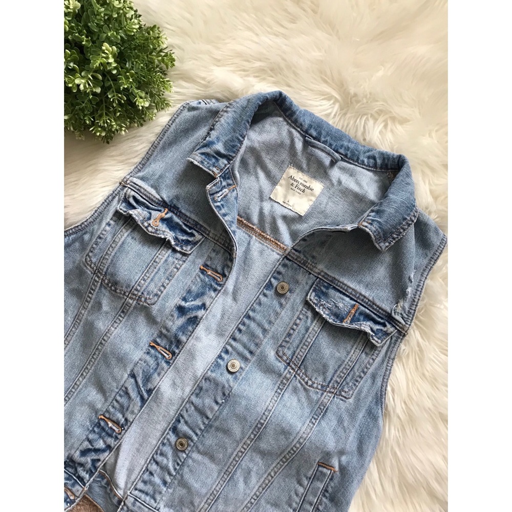 Abercrombie & Fitch Denim Vest